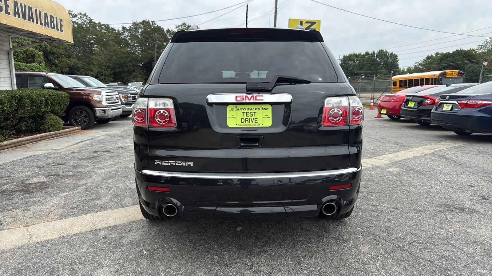 Used 2011 GMC Acadia Denali FWD image 6