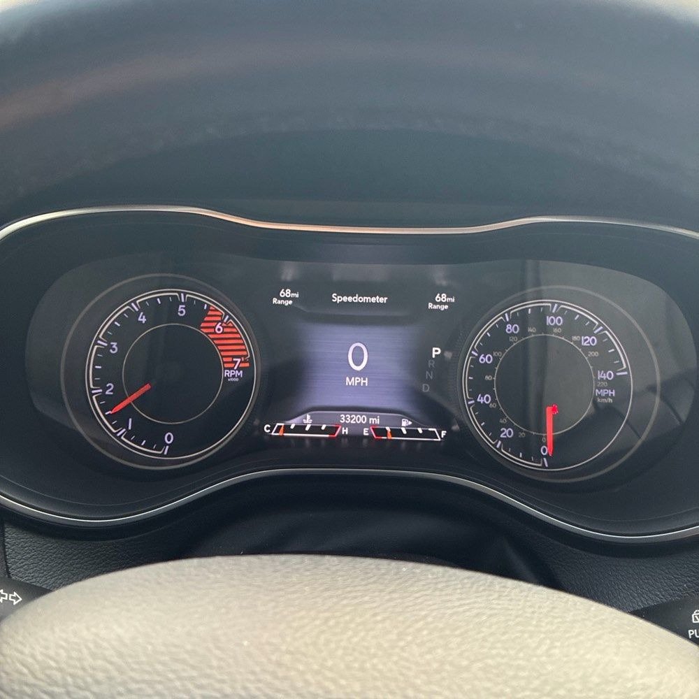 Used 2019 Jeep Cherokee Limited AWD/4WD image 8