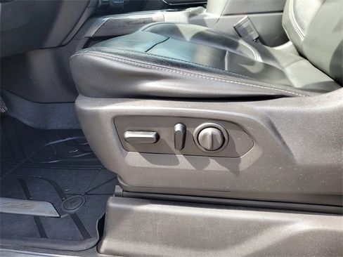 Used 2019 Chevrolet Silverado 1500 LTZ w/ LTZ Texas Edition image 17