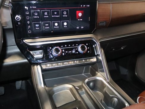 Used 2024 GMC Sierra 3500 Denali Ultimate image 66