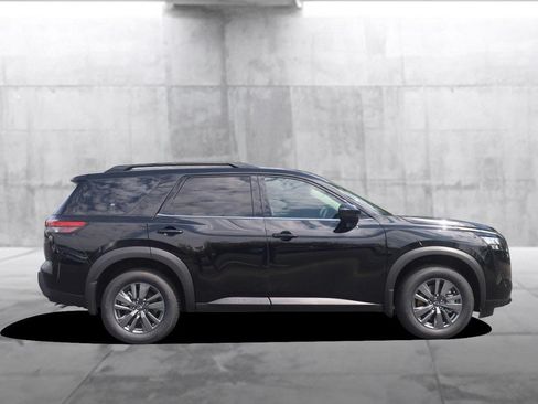 New 2026 Nissan Pathfinder SV w/ SV Premium Package AWD/4WD image 5