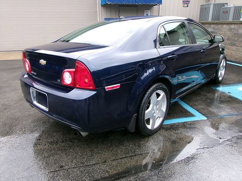 Used 2009 Chevrolet Malibu LT w/ HFV6 Engine Package FWD image 8