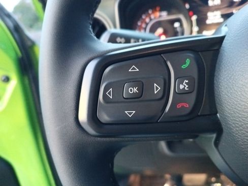 Certified 2025 Jeep Gladiator Mojave image 22