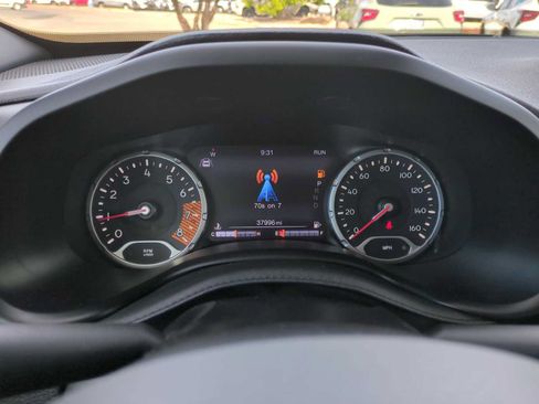 Used 2022 Jeep Renegade Trailhawk AWD/4WD image 11