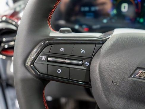 New 2026 Chevrolet Equinox RS w/ Convenience Package III AWD/4WD image 18