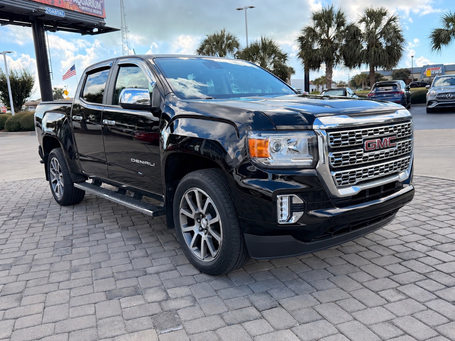 Used 2021 GMC Canyon Denali AWD/4WD image 7