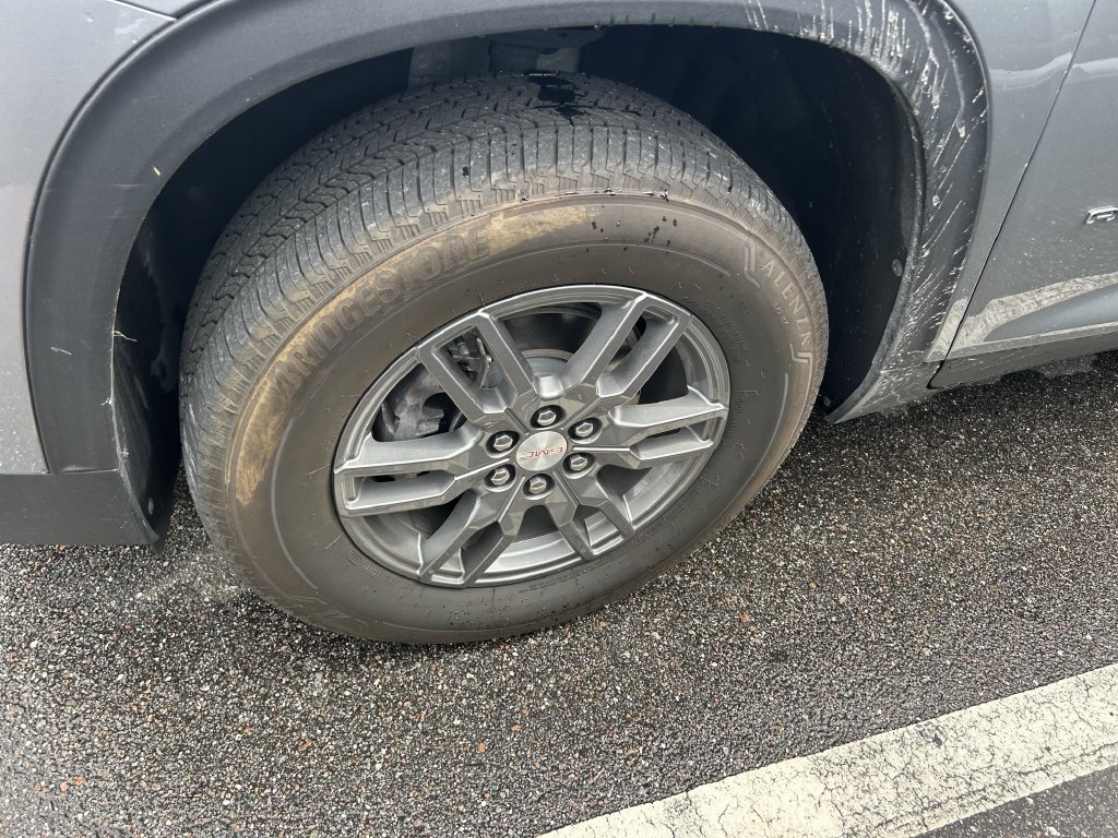 Used 2025 GMC Acadia Elevation FWD image 10