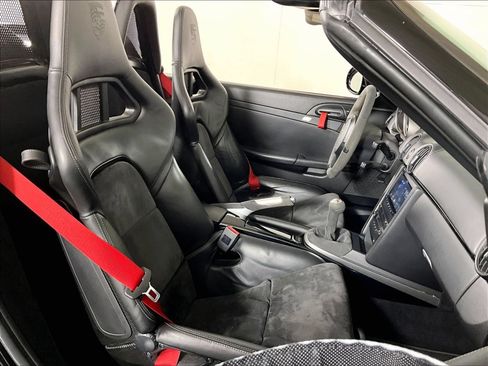 Used 2012 Porsche Boxster Spyder RWD image 18