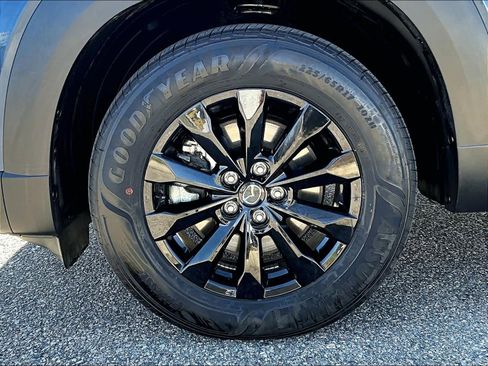 Used 2025 MAZDA CX-50 AWD 2.5 S w/ Premium Package image 7