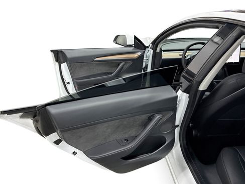 Certified 2023 Tesla Model 3 Standard Range RWD image 10