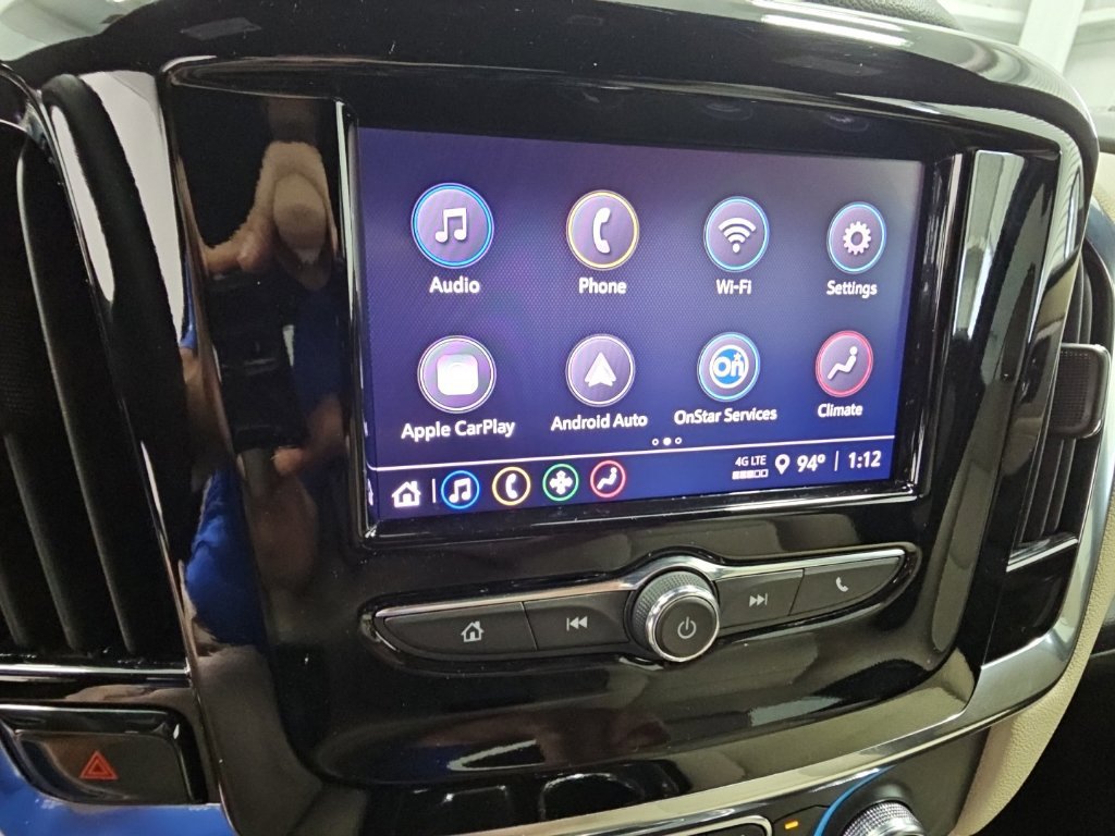 Used 2024 Chevrolet Traverse LS w/ Safety Package FWD image 14