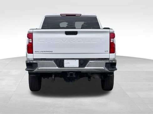 Used 2025 Chevrolet Silverado 2500 LT w/ Convenience Package AWD/4WD image 4