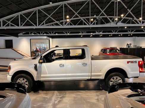 Used 2020 Ford F250 Platinum image 2