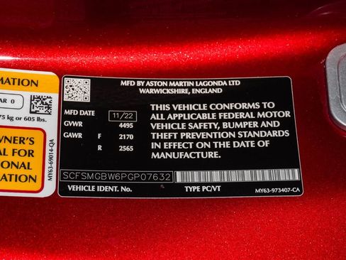 Used 2023 Aston Martin V8 Vantage Roadster RWD image 38