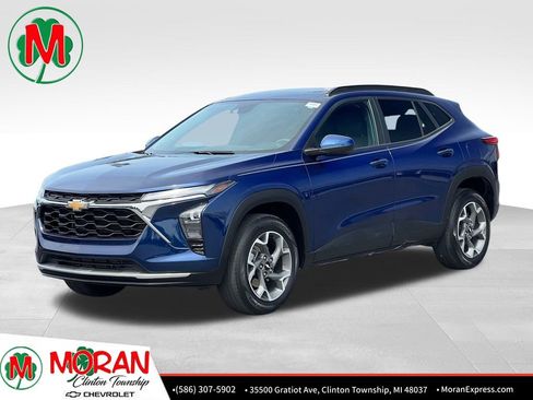 Certified 2024 Chevrolet Trax LT FWD image 1
