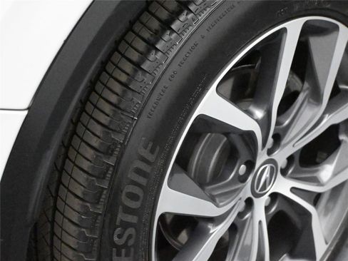 Used 2024 Acura MDX SH-AWD w/ Technology Package image 13