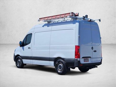Used 2022 Mercedes-Benz Sprinter 2500 image 8