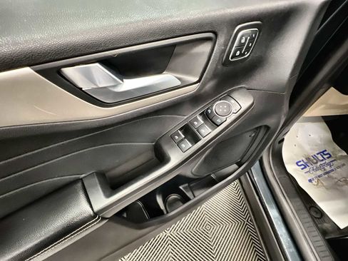 Used 2022 Ford Escape SEL w/ Technology Package image 15