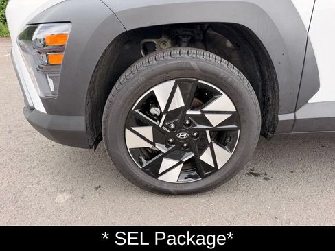 Used 2025 Hyundai Kona SEL AWD/4WD image 9