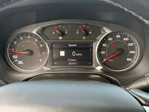 Used 2023 GMC Acadia SLT image 17