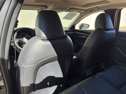 Used 2024 MAZDA MAZDA3 s FWD image 32