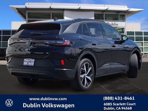 Used 2023 Volkswagen ID.4 Pro S AWD/4WD image 4
