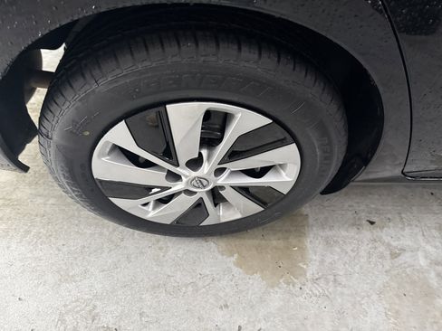 Used 2024 Nissan Altima 2.5 S FWD image 11