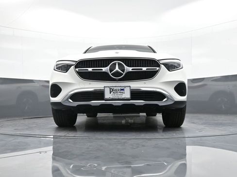 Used 2025 Mercedes-Benz GLC 350e 4MATIC image 31