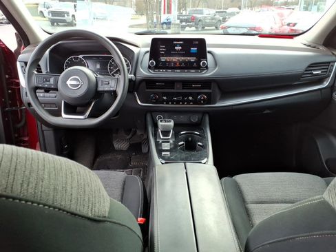 Used 2023 Nissan Rogue SV FWD image 8