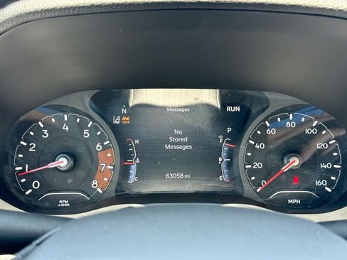 Used 2023 Jeep Compass Latitude w/ Sun and Sound Group AWD/4WD image 15