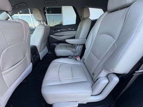 Used 2021 Buick Enclave Essence w/ Sound and Sites Package image 11