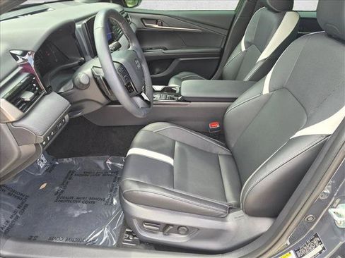 Used 2026 Toyota Camry SE FWD image 14