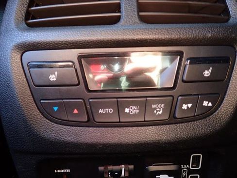 Used 2022 Honda Pilot Elite image 13