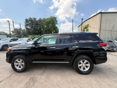 Used 2011 Toyota 4Runner SR5 AWD/4WD image 4