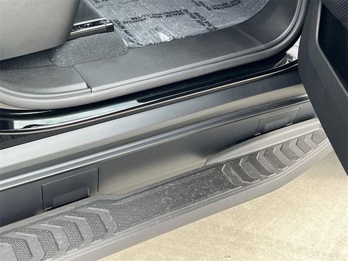 New 2026 GMC Sierra EV Elevation image 32