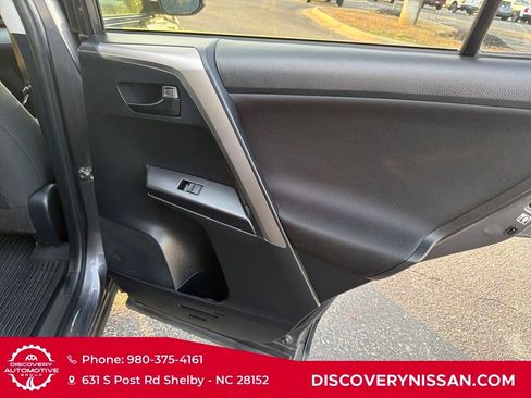 Used 2016 Toyota RAV4 LE image 35