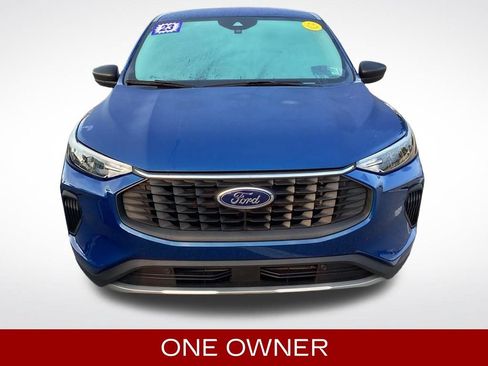 Used 2023 Ford Escape Active w/ Tech Pack #1 AWD/4WD image 2