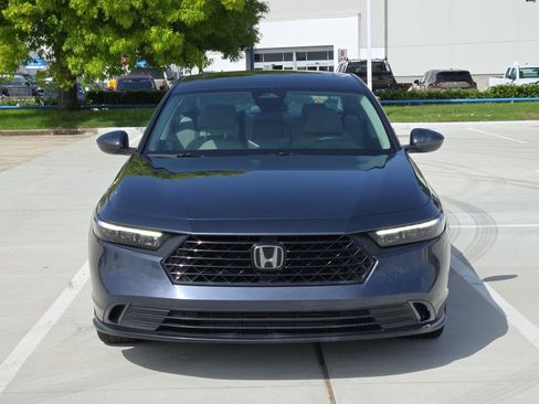Used 2024 Honda Accord EX image 9