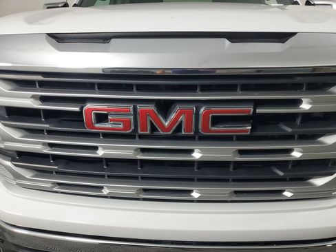 Used 2023 GMC Sierra 1500 SLE AWD/4WD image 10