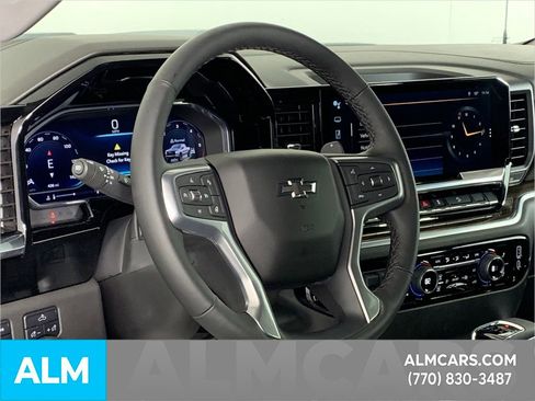 Used 2025 Chevrolet Silverado 1500 LT Trail Boss image 7