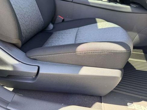 New 2026 Nissan Sentra SV w/ SV Convenience Package FWD image 9