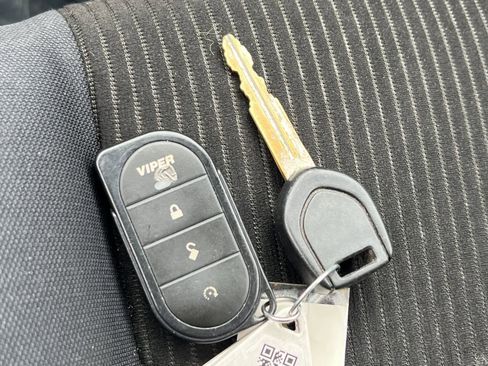 Used 2017 Mitsubishi Lancer ES image 26