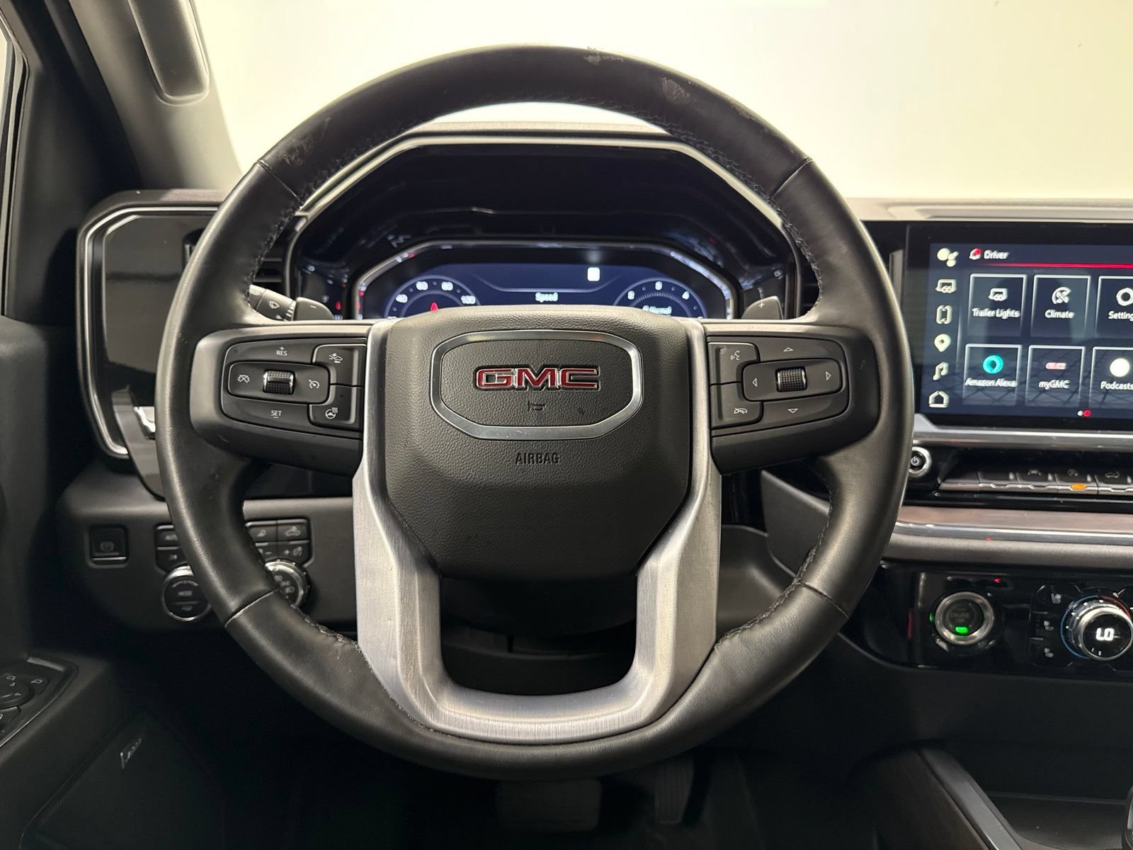 Used 2023 GMC Sierra 1500 SLT w/ SLT Premium Package AWD/4WD image 29