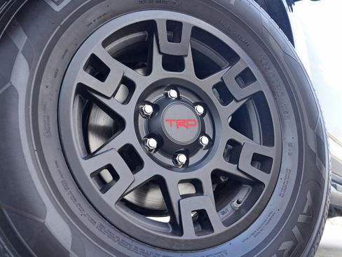 Used 2020 Toyota 4Runner SR5 Premium image 51