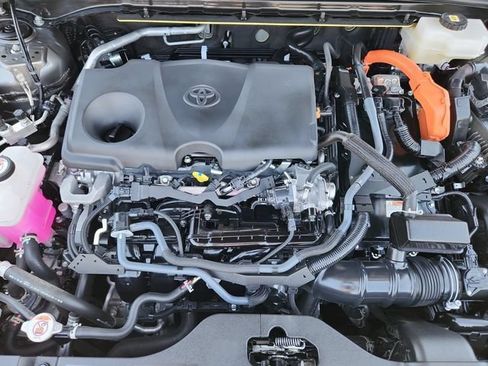 Used 2023 Toyota Crown AWD/4WD image 20