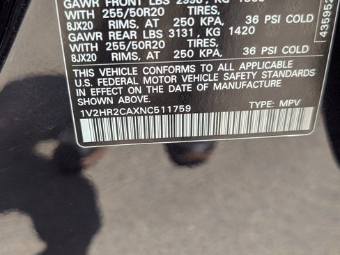 Used 2022 Volkswagen Atlas SE w/ Black Wheel Package AWD/4WD image 22