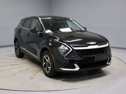 Used 2023 Kia Sportage LX AWD/4WD image 1