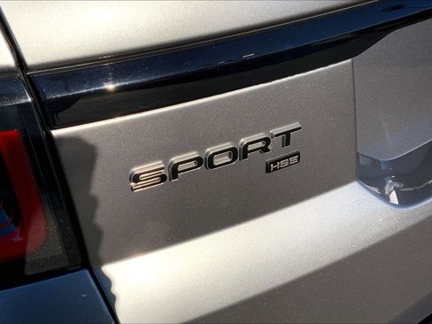 Certified 2022 Land Rover Range Rover Sport HSE Silver Edition AWD/4WD image 9