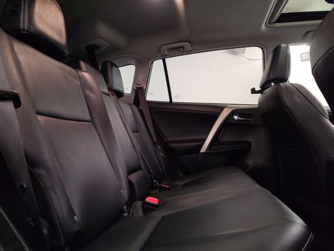 Used 2015 Toyota RAV4 Limited image 29