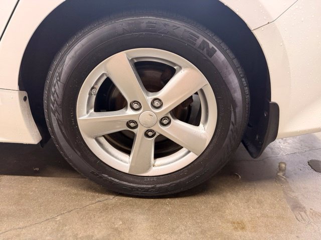 Used 2015 Kia Optima LX FWD image 7